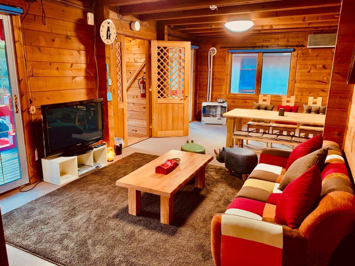 Vila Tomy'S Log House - Need Car Shiraoi Exteriér fotografie