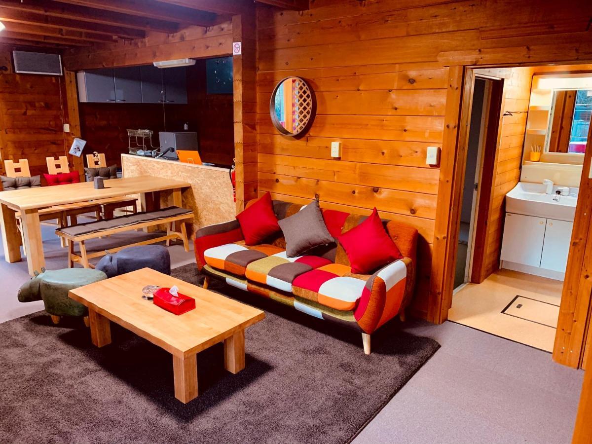 Vila Tomy'S Log House - Need Car Shiraoi Exteriér fotografie